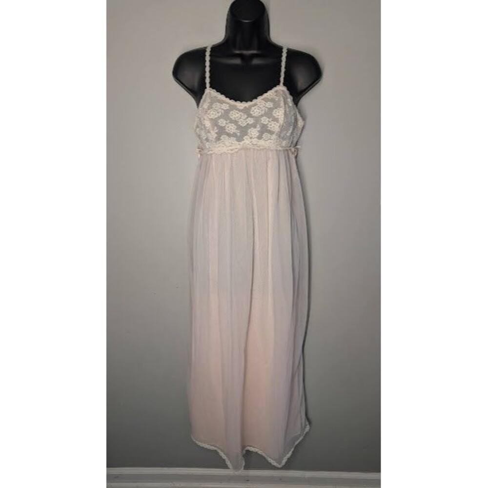 Vintage Vanity Fair Soft Pink Peignoir Lingerie Nightgown Lace Size 32